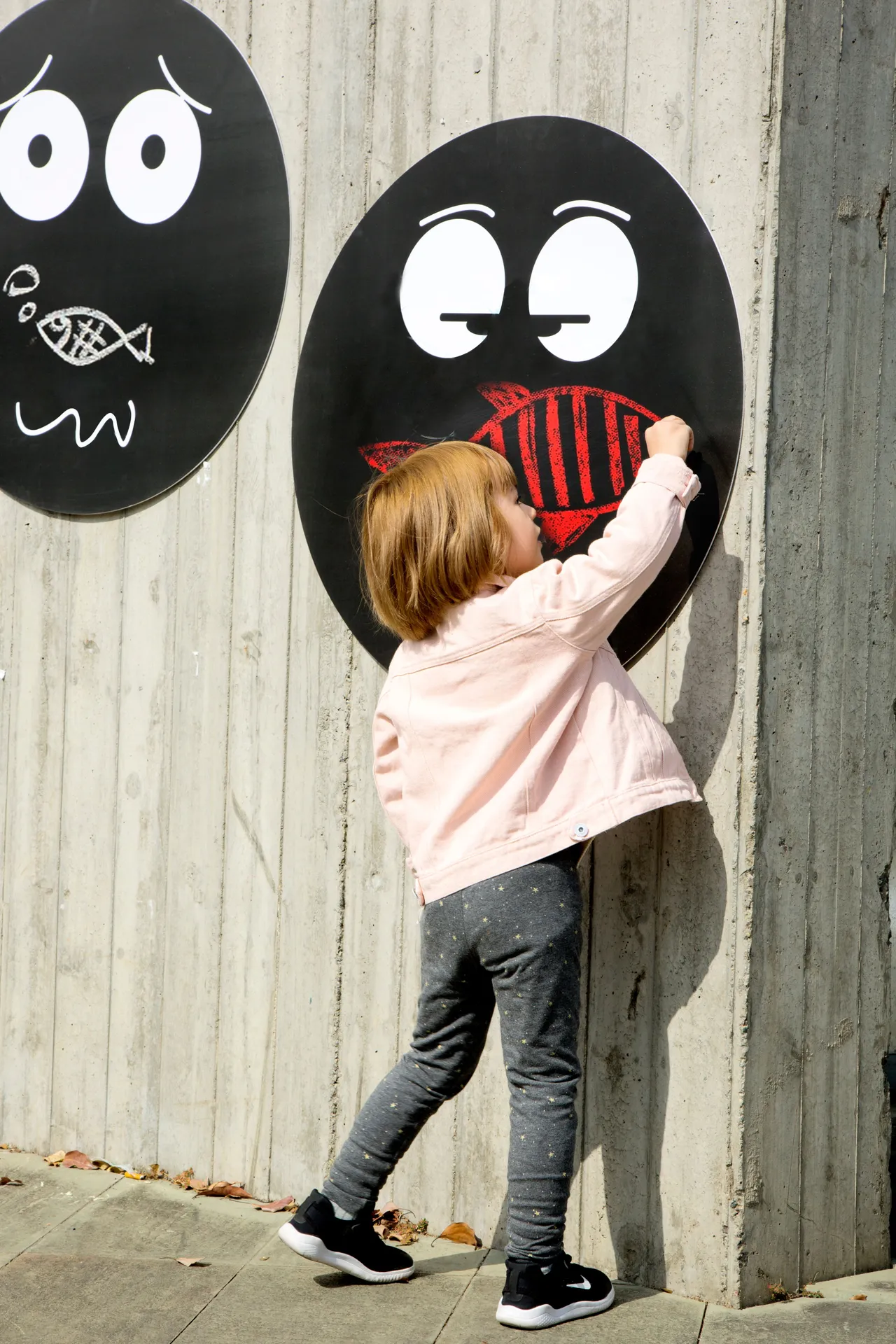 Outdoor Tafeln "Gesichter"