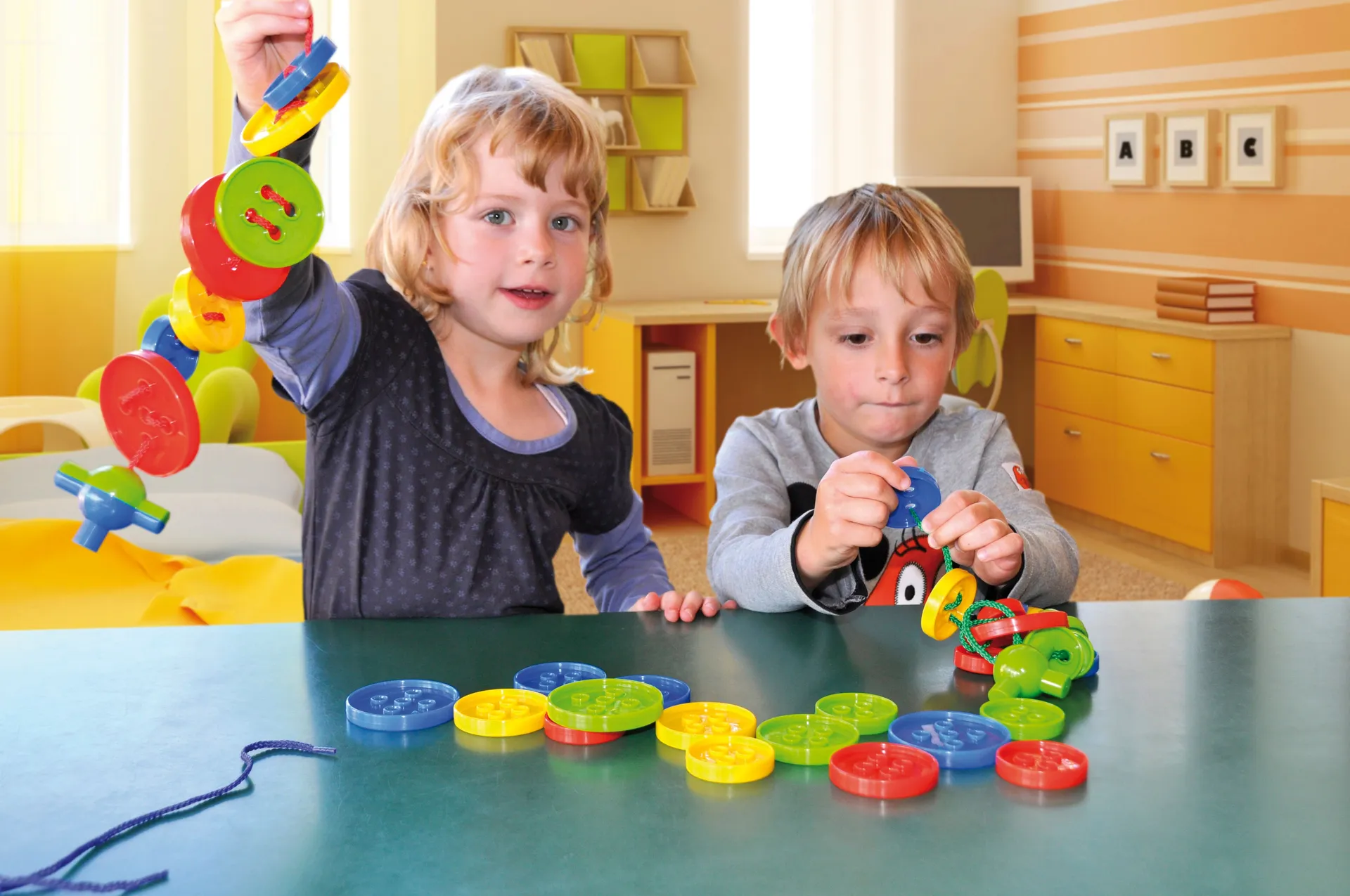 Fädelknöpfe | Dragon Toys Fädelknöpfe | Dragon Toys